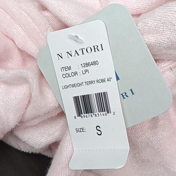 Natori Bath Robe - Picture 11 of 11